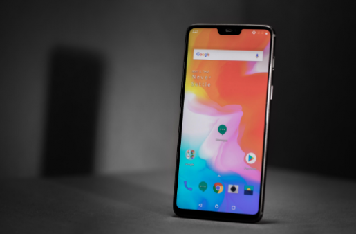 الشركة الصينية ون بلس تكشف عن هاتفها الجديد OnePlus6T 2