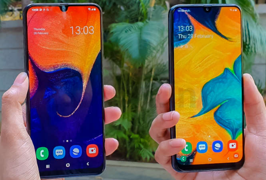 سامسونج تكشف عن هاتفيها وهما Galaxy A50 : Galaxy A30 1