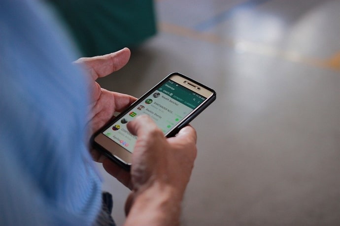 شرح كيفية اخفاء مجموعة واتساب Whatsapp 1