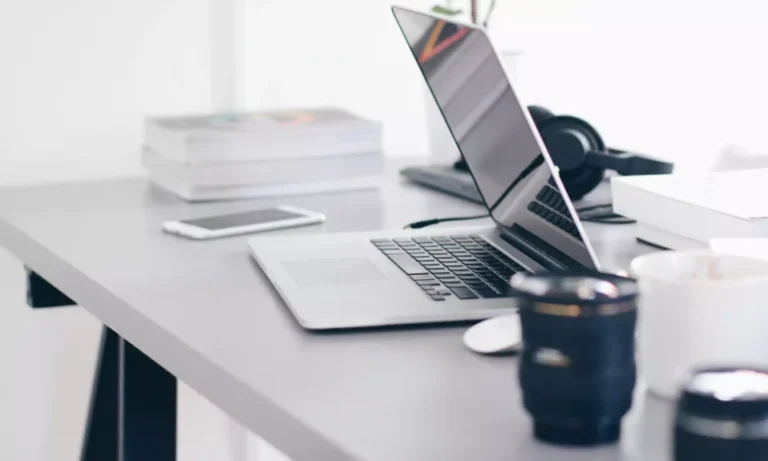 كيفية استخدام إيماءات شاشة اللمس في ويندوز 11 1