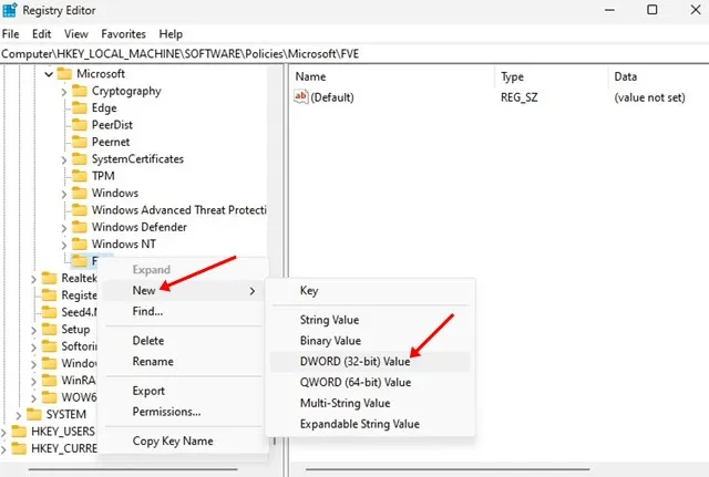 كيفية السماح أو رفض الوصول للكتابة إلى محركات الأقراص القابلة للإزالة في Windows 11 11