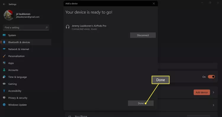 كيفية توصيل AirPods بجهاز Microsoft Surface 12