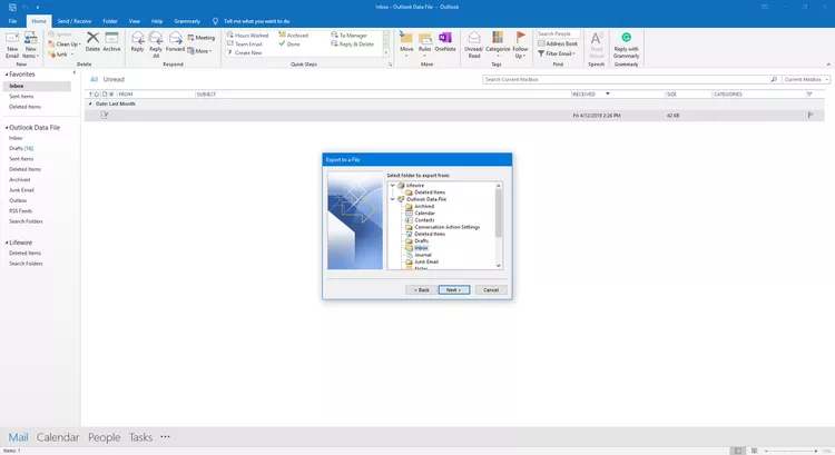 كيفية تصدير رسائل البريد الإلكتروني من Outlook 19
