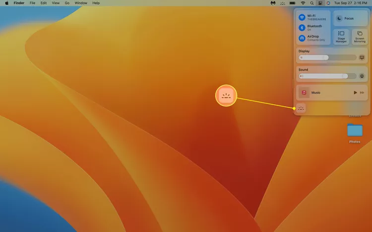 كيفية ضبط سطوع لوحة المفاتيح على جهاز MacBook Air 4