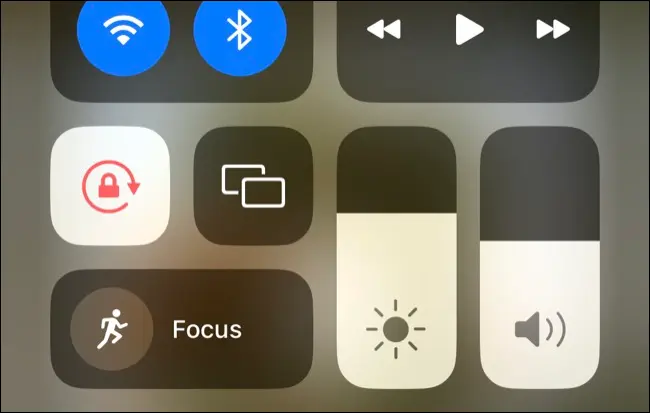 كيفية إصلاح السطوع على iPhone عندما تكون شاشتك مظلمة للغاية 2