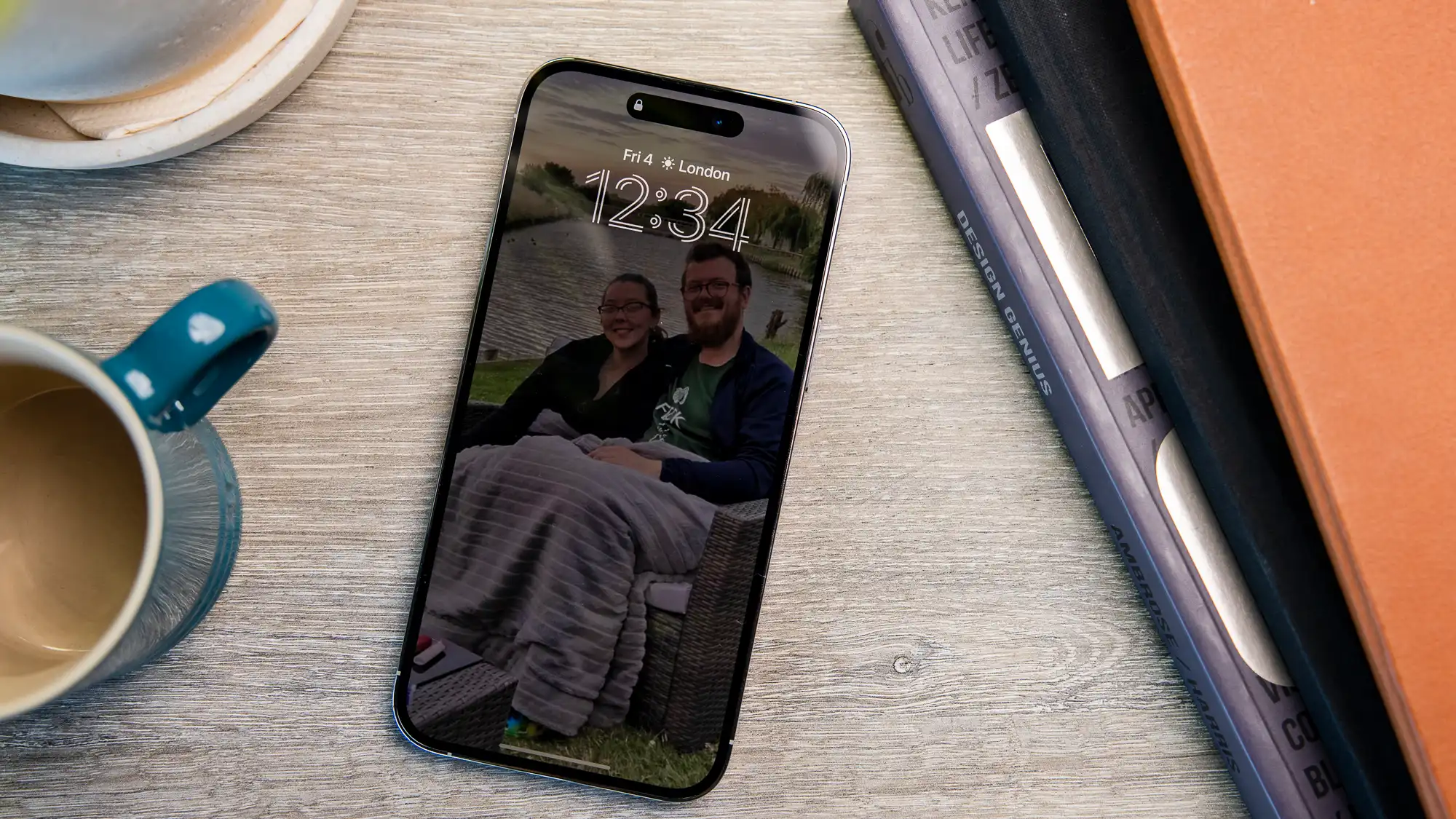 كيفية تخصيص الشاشة التي تعمل دائمًا على iPhone 14 Pro 1