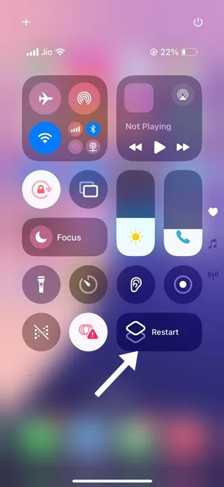 كيفية إنشاء اختصار إعادة تشغيل الايفون في iOS 18 13